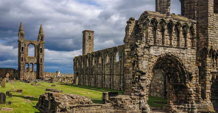 Edinburgh: St Andrews, Dunfermline Abbey and Fife Coast Tour - Booking details worth knowing