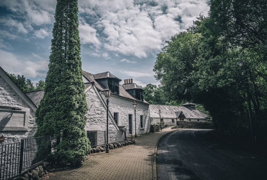 Edinburgh: Ultimate Whisky Experience - Dewar’s Aberfeldy and the whisky-chocolate stop
