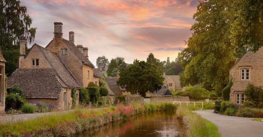 From Bath: Cotswolds Private Day Tour with Pickup - A countryside walk and Upper Slaughter