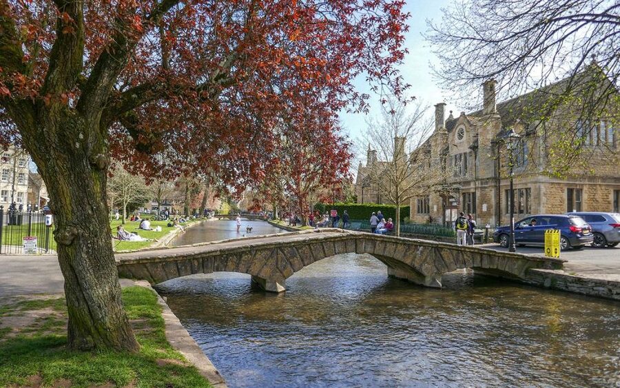 From Birmingham: Cotswolds Full-Day Tour - Burford, a medieval town with time to wander
