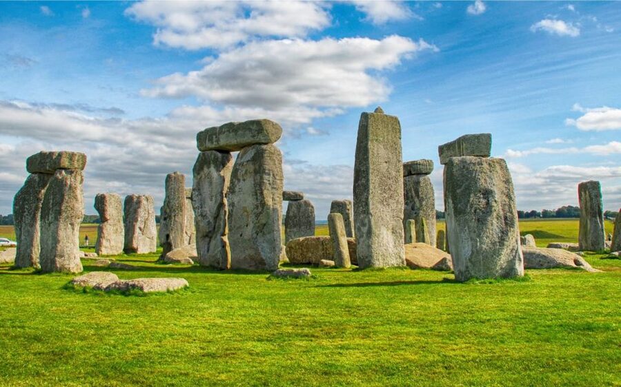 From Birmingham: Stonehenge & Bath Day Tour - Meeting the stones at Stonehenge