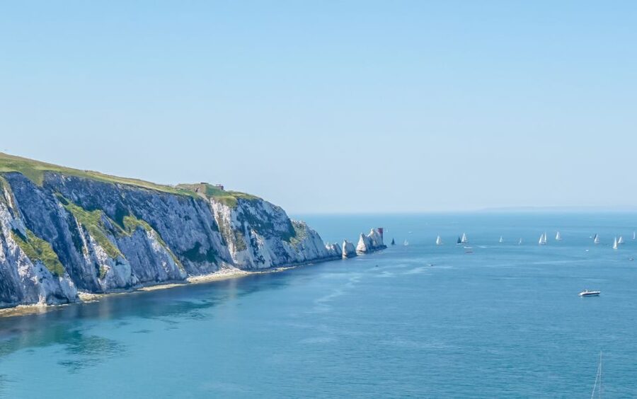 From Brighton: Isle of Wight Full-Day Trip via Portsmouth - Chairlift or steps down to the beach