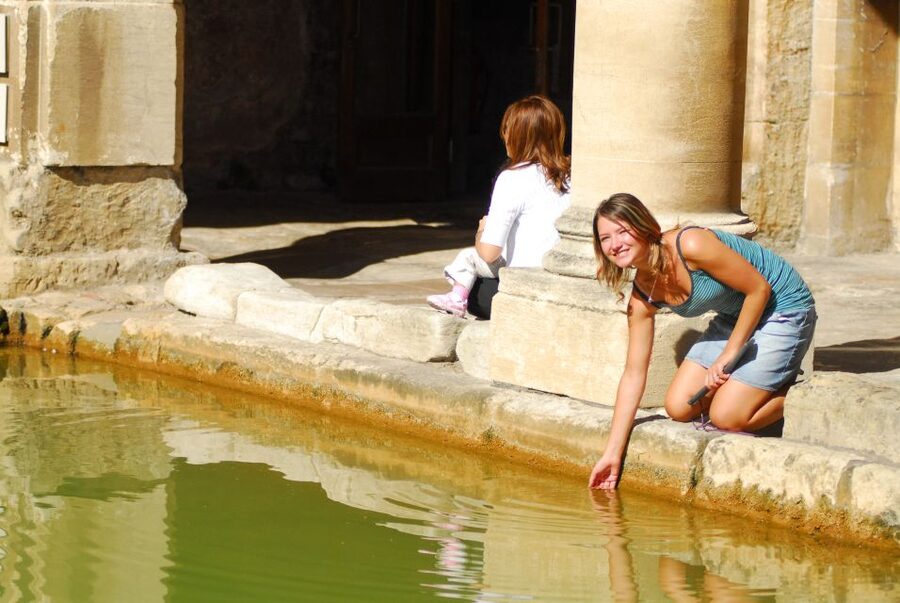 From Brighton: Stonehenge and Bath Full-Day Trip - Stonehenge: famous stones, limited time
