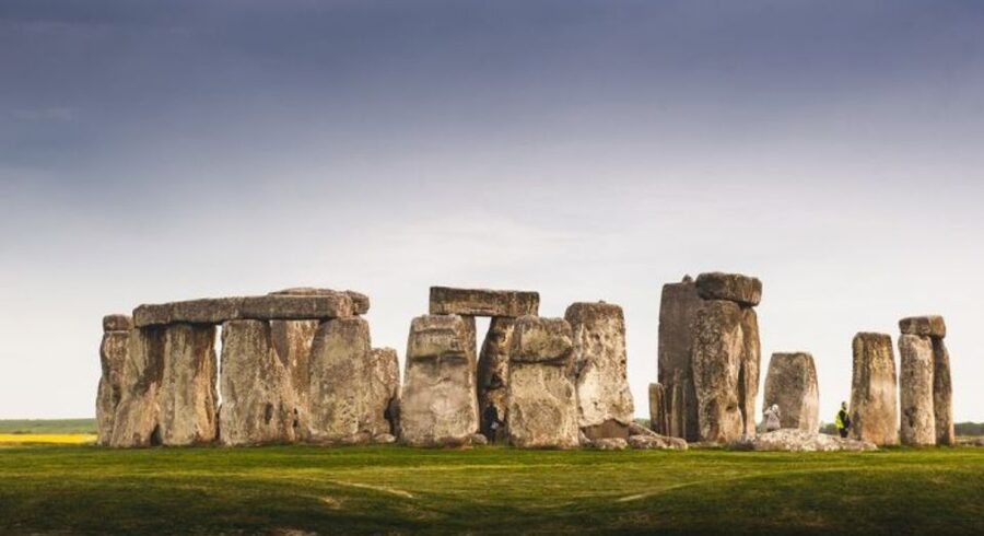 From Bristol: Stonehenge and Cotswold Villages Day Tour - Leaving Bristol in a 16-seat minibus