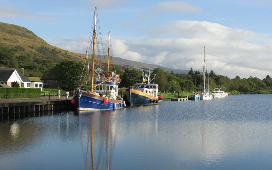 From Edinburgh: 2-Day Loch Ness, Inverness & Highlands Tour - Glencoe and the haunting road north