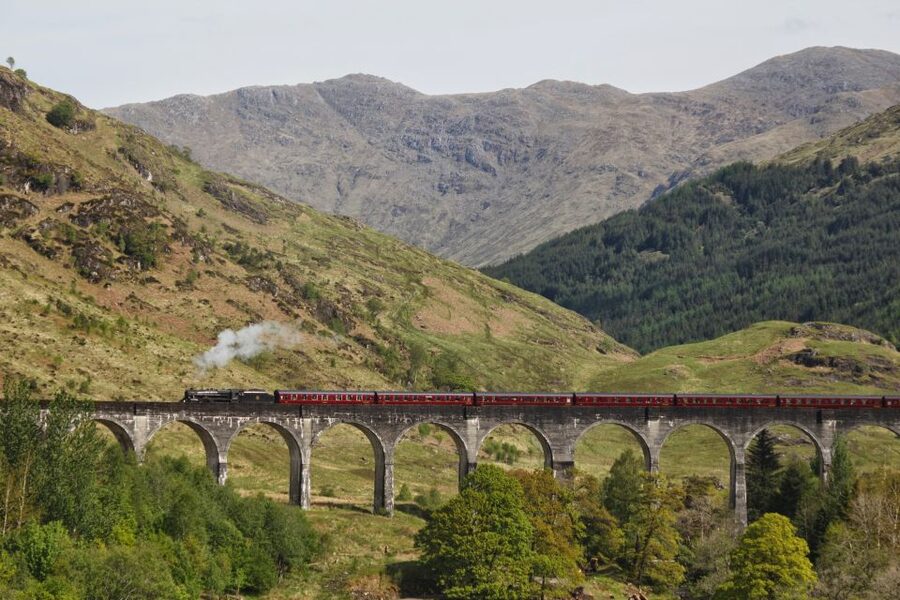 From Edinburgh: Hogwarts Express and Scottish Highlands Tour - Returning through Fort William and the Highlands