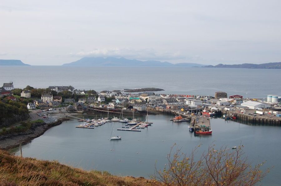 From Edinburgh: Isle of Skye and Hogwarts Express 4-Day Trip - Who should book this four-day route?