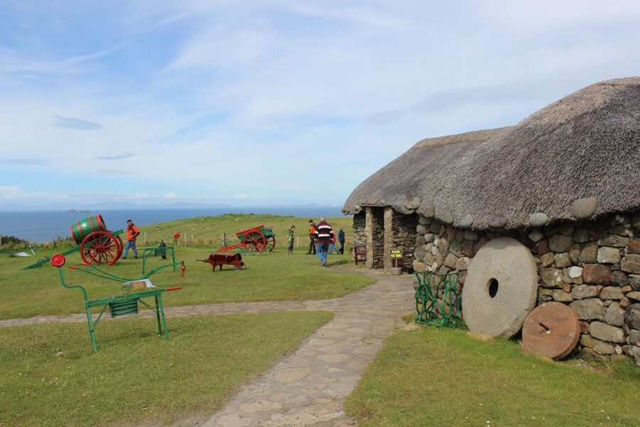 From Edinburgh: Isle of Skye and Outer Hebrides 6-Day Tour - Accommodation, packing, and daily comfort