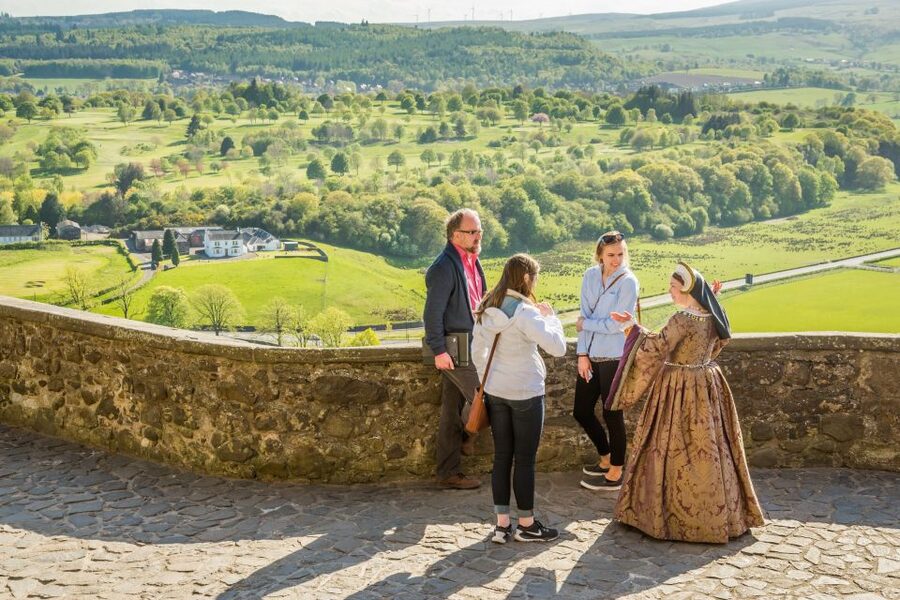 From Edinburgh: Loch Lomond, Kelpies & Stirling Castle Tour - Stirling Castle and the Key to Scotland