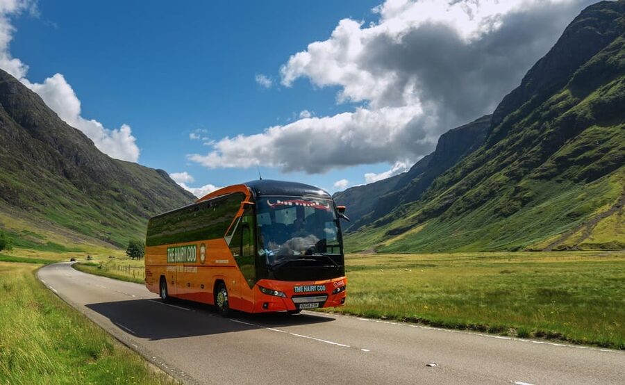 From Edinburgh: Loch Ness, Glencoe & Scottish Highlands Tour - The early start at Burns Monument