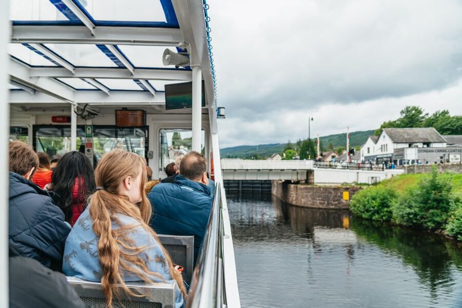 From Edinburgh: Loch Ness, Glencoe & Scottish Highlands Tour - Fort William and the Commando Memorial