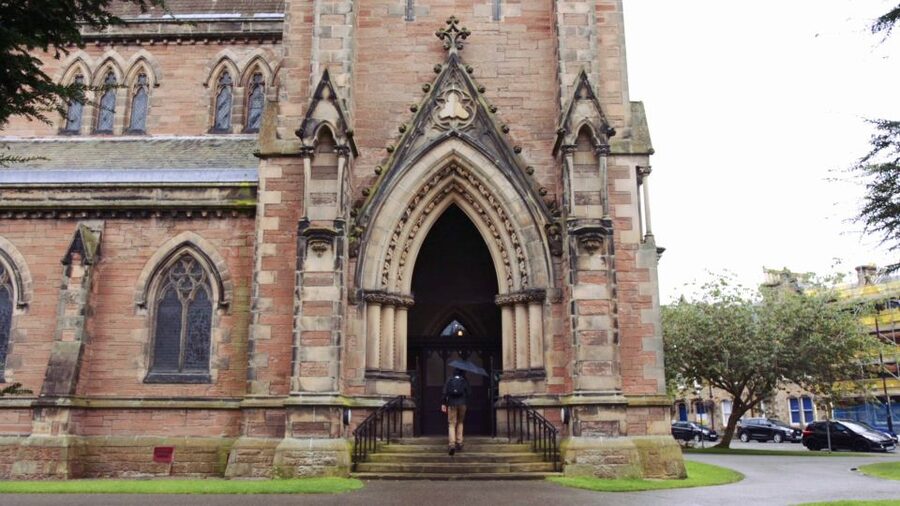 From Edinburgh: Loch Ness & Inverness Tour in Spanish - Culloden Battlefield and the Jacobite defeat