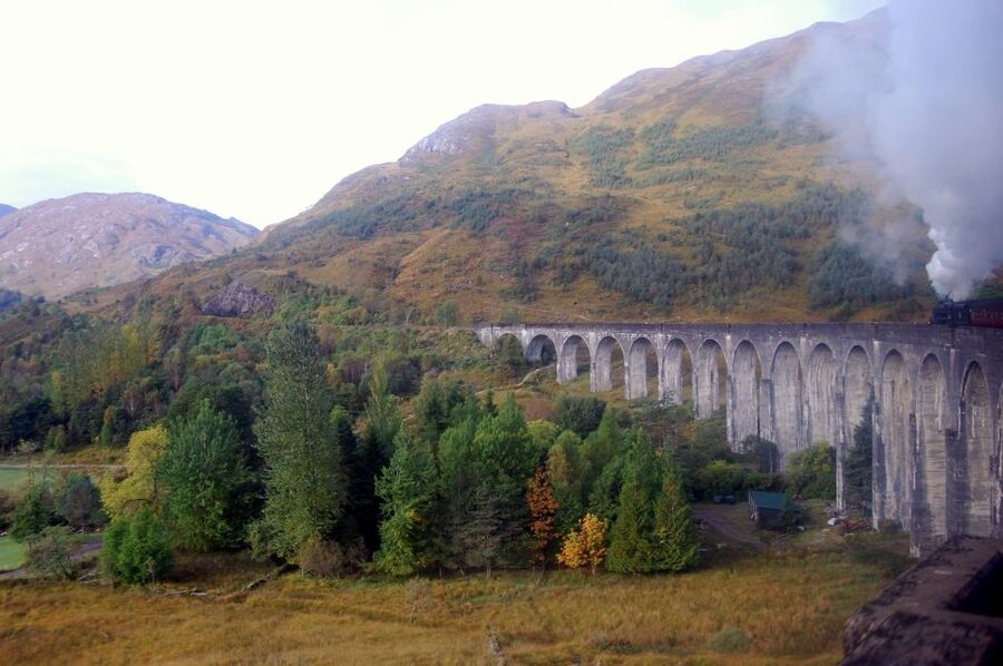 From Edinburgh: Scottish Highlands & Isle of Skye 5-Day Tour - Day one: Loch Lomond, ancient Kilmartin Glen, and Oban