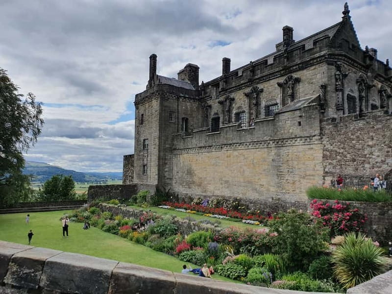 From Edinburgh: Stirling Castle, Kelpies and Loch Lomond - Callander and the approach to Stirling