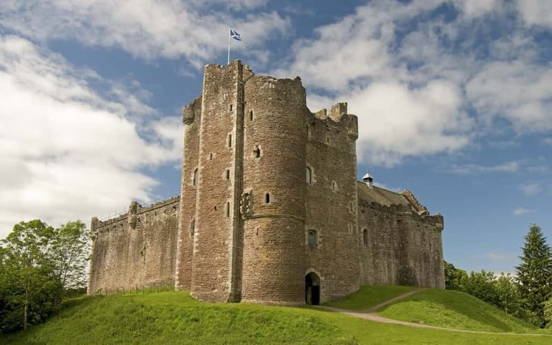 From Edinburgh: Stirling Castle, Kelpies and Loch Lomond - Stirling: castle, city, and Scottish heroes