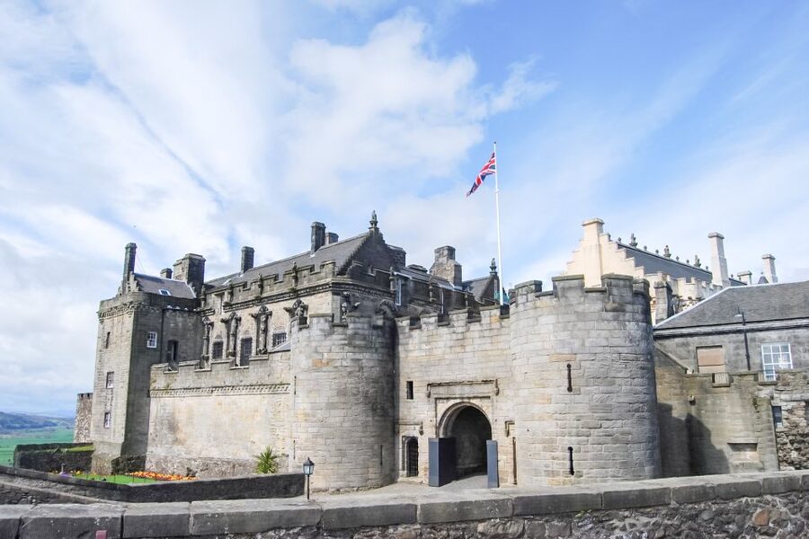 From Glasgow: Loch Lomond, Trossachs & Stirling Castle Tour - Who should book this tour?