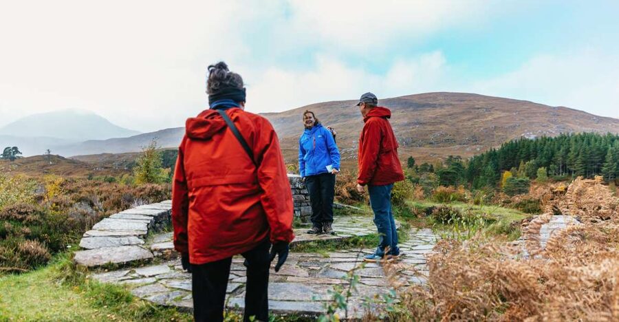 From Inverness: Glen Affric, Culloden, and Clava Cairns Tour - The guide can make or break the mood