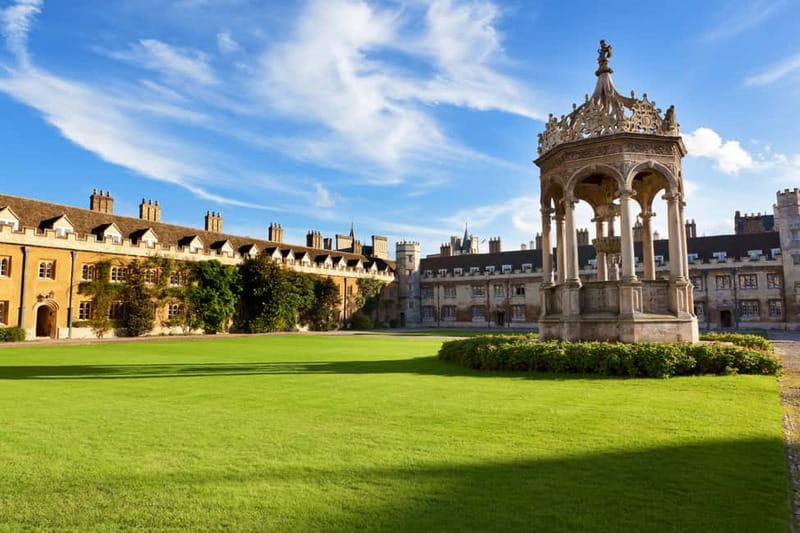 From London: Cambridge Day Trip Including Tour Guide - Getting your bearings on the guided Cambridge tour