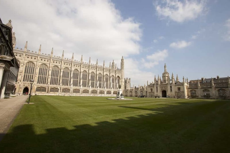 From London: Cambridge Day Trip Including Tour Guide - Choosing between colleges, the River Cam, and Trinity Library