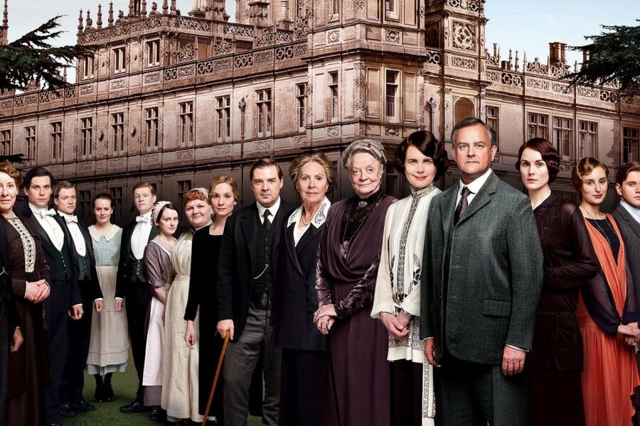 From London: Downton Abbey and Village Coach Tour - Should you book the Downton Abbey coach tour?
