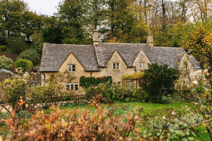 From London: Full-day Cotswolds Tour with Optional Lunch - What the coach journey is really like