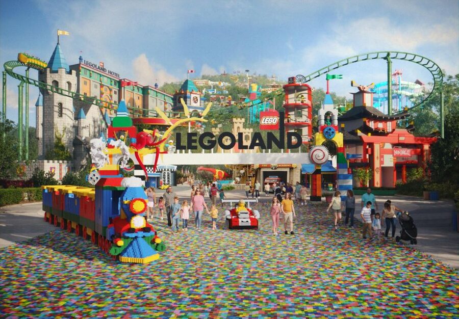 From London: LEGOLAND® Windsor Resort Entry & Coach Transfer - The one-hour ride to LEGOLAND Windsor