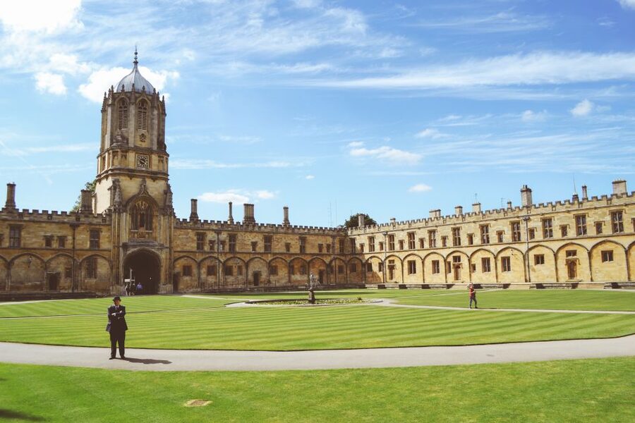 From London: Oxford and Cambridge Guided Day Tour - Price, comfort, and practical value