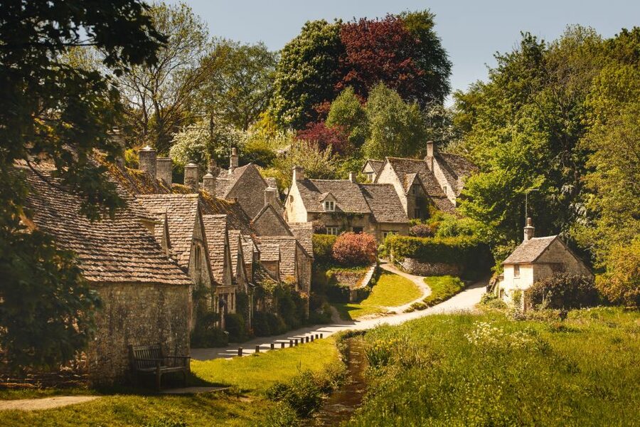 From London: Oxford and Cotswolds Villages Day Trip - The long ride back to London
