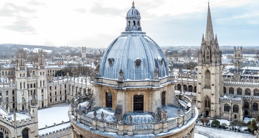 From London: Oxford, Stratford-upon-Avon, & Warwick Day Trip - Oxford begins with the university city