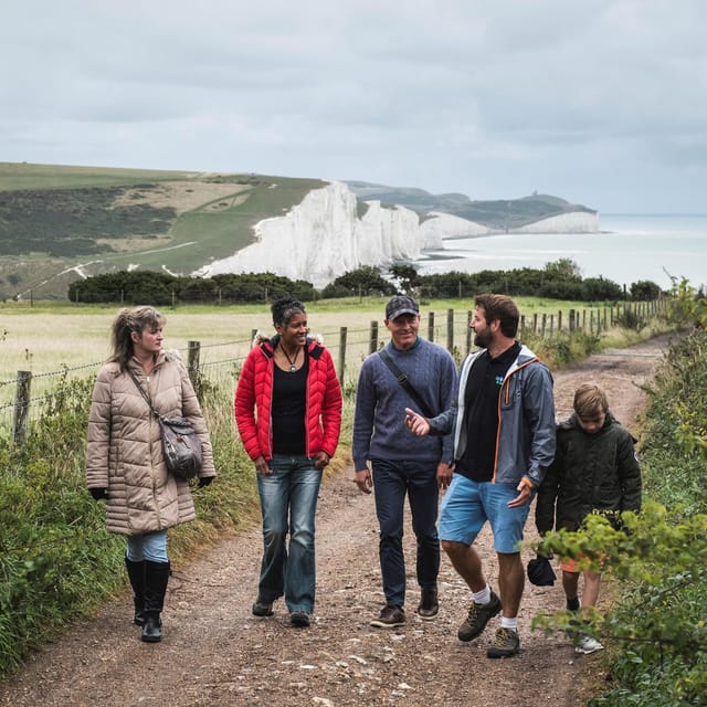 From London: Seven Sisters and Brighton Full-Day Tour - Brighton arrival and the private minibus