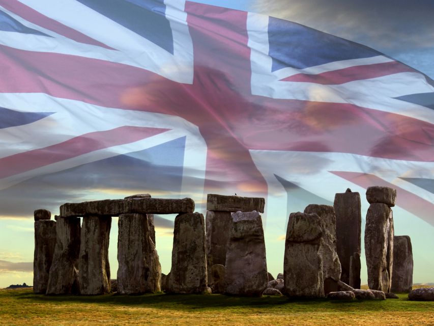 From London: Stonehenge and Bath Full-Day Tour - Leaving Victoria for two very different sights