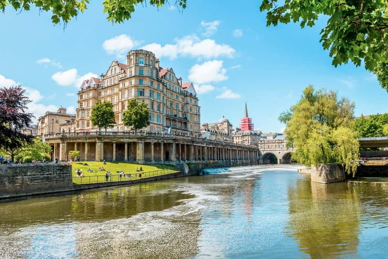 From London: Stonehenge and Bath Full-Day Tour with Guide - Why pair Stonehenge with Bath?