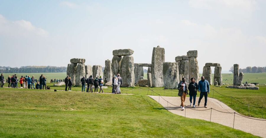 From London: Stonehenge Half-Day Trip - Small details that make the day easier
