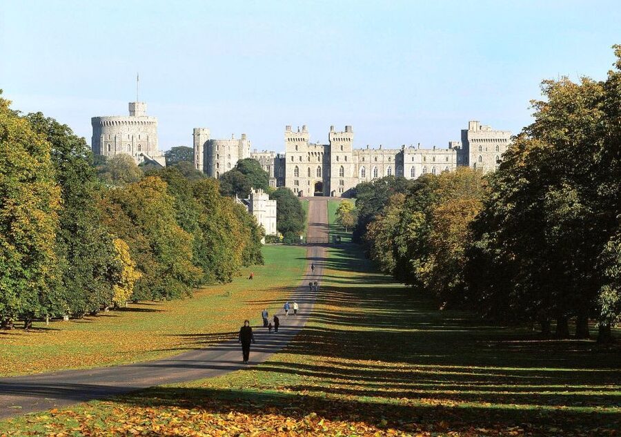 From London: Stonehenge Inner Circle and Windsor Day Trip - Practical details to keep in mind