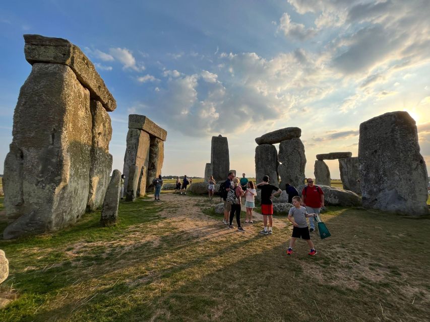 From London: Stonehenge Private Inner Circle Tour with Bath - Lacock’s short walk and old pub stop
