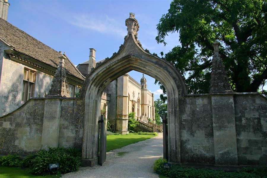 From London: Stonehenge Private Inner Circle Tour with Bath - Is the $184 price good value?