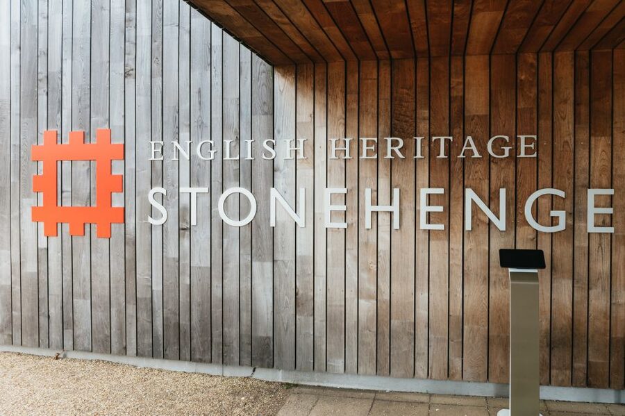From London: Stonehenge & Roman Baths Full-Day Trip - Bath arrives with a change of mood