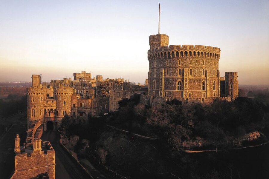From London: Stonehenge, Windsor, and Bath Small Group Tour - The small-group coach makes the route possible