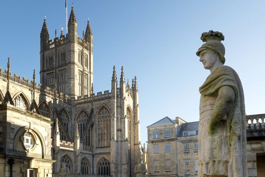 From London: Stonehenge, Windsor, and Bath Small Group Tour - Who should choose this tour?
