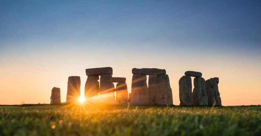 From London: Stonehenge, Windsor and Salisbury Guided Tour - A few practical cautions
