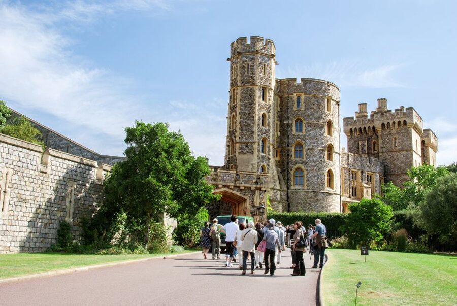 From London: Windsor Castle, Bath, and Stonehenge Day Trip - Bath, where the final stop slows the pace