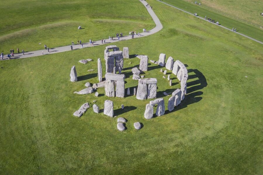 From London: Windsor, Oxford & Stonehenge Full-Day Trip - Who should book this day trip