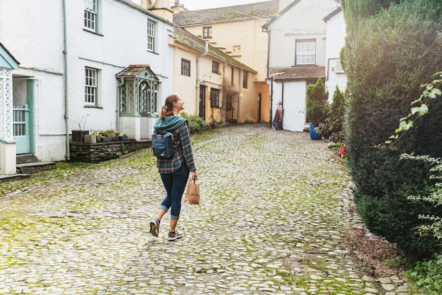 From Manchester: Lake District Bus Tour & Windermere Cruise - Coniston Water and the road south