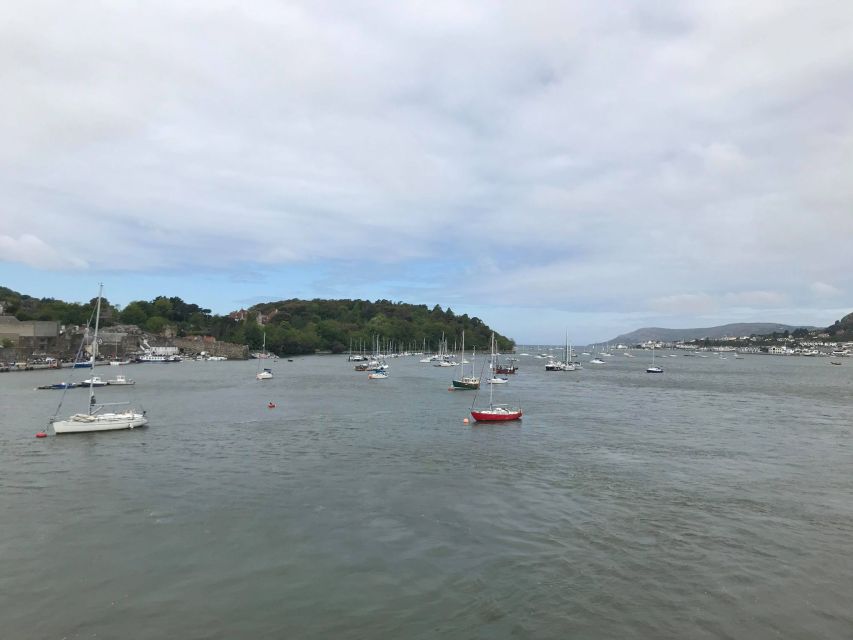 From Manchester: North Wales and Caernarfon Castle Day Trip - Snowdonia National Park by Minibus
