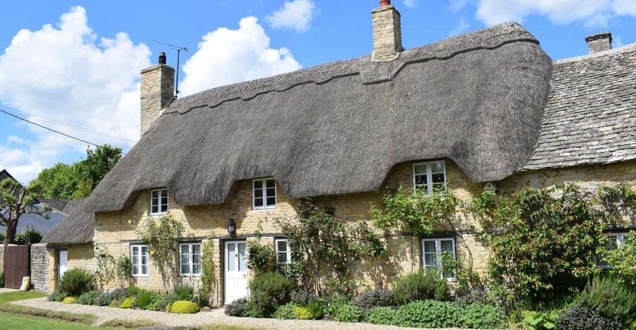 From Oxford: Cotswolds Towns and Villages Small Group Tour - Great Tew finishes with a quieter view