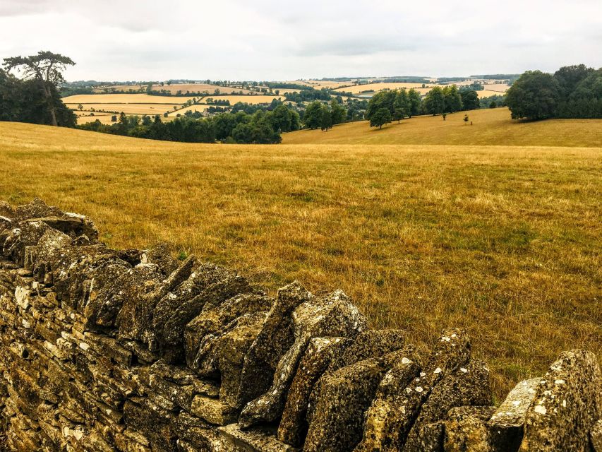 From Stratford-on-Avon/Moreton-in-Marsh: Secret Cotswolds - The back roads are part of the tour