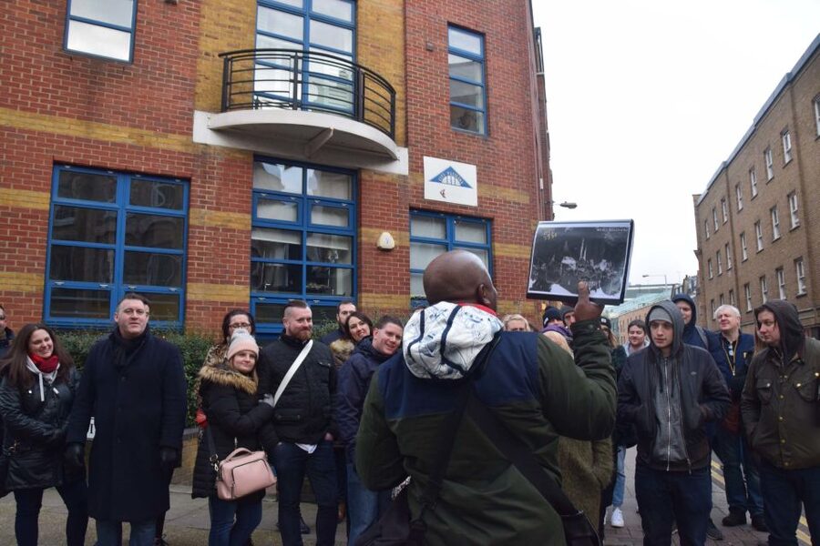 Gangster London Walking Tour with Actor Vas Blackwood - Vas Blackwood brings the stories to life