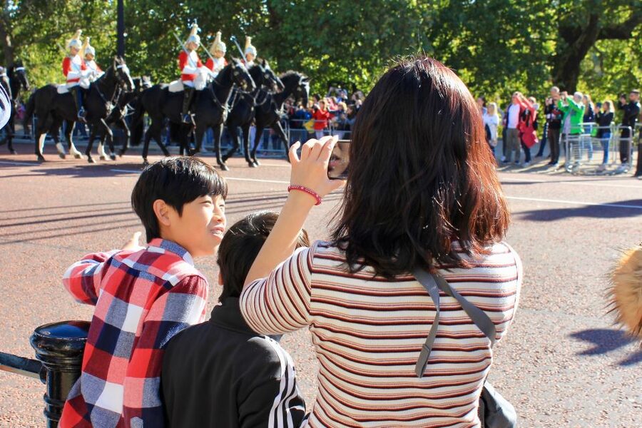 Grand London Half-Day Bicycle Tour - Covent Garden, muffins, and street performers