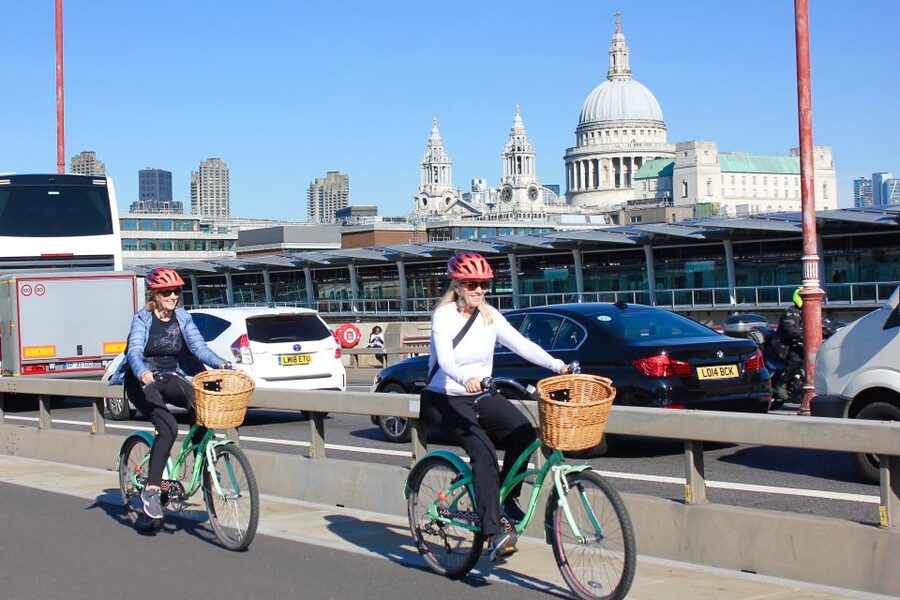 Grand London Half-Day Bicycle Tour - Starting at Waterloo and reaching Westminster