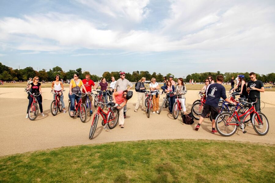 Highlights of Royal London Bike Tour (3 Hours) - Through royal parks and toward Buckingham Palace